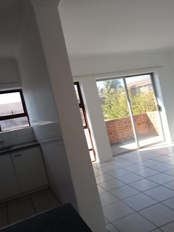 To Let 1 Bedroom Property for Rent in Windsor Park Western Cape